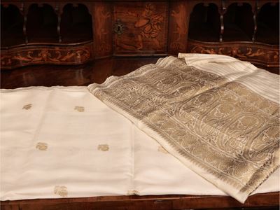 Sari Indiano in Broccato di Seta Color Avorio con Opera Oro
