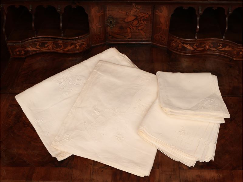 Due Tovaglie in Lino Bianco