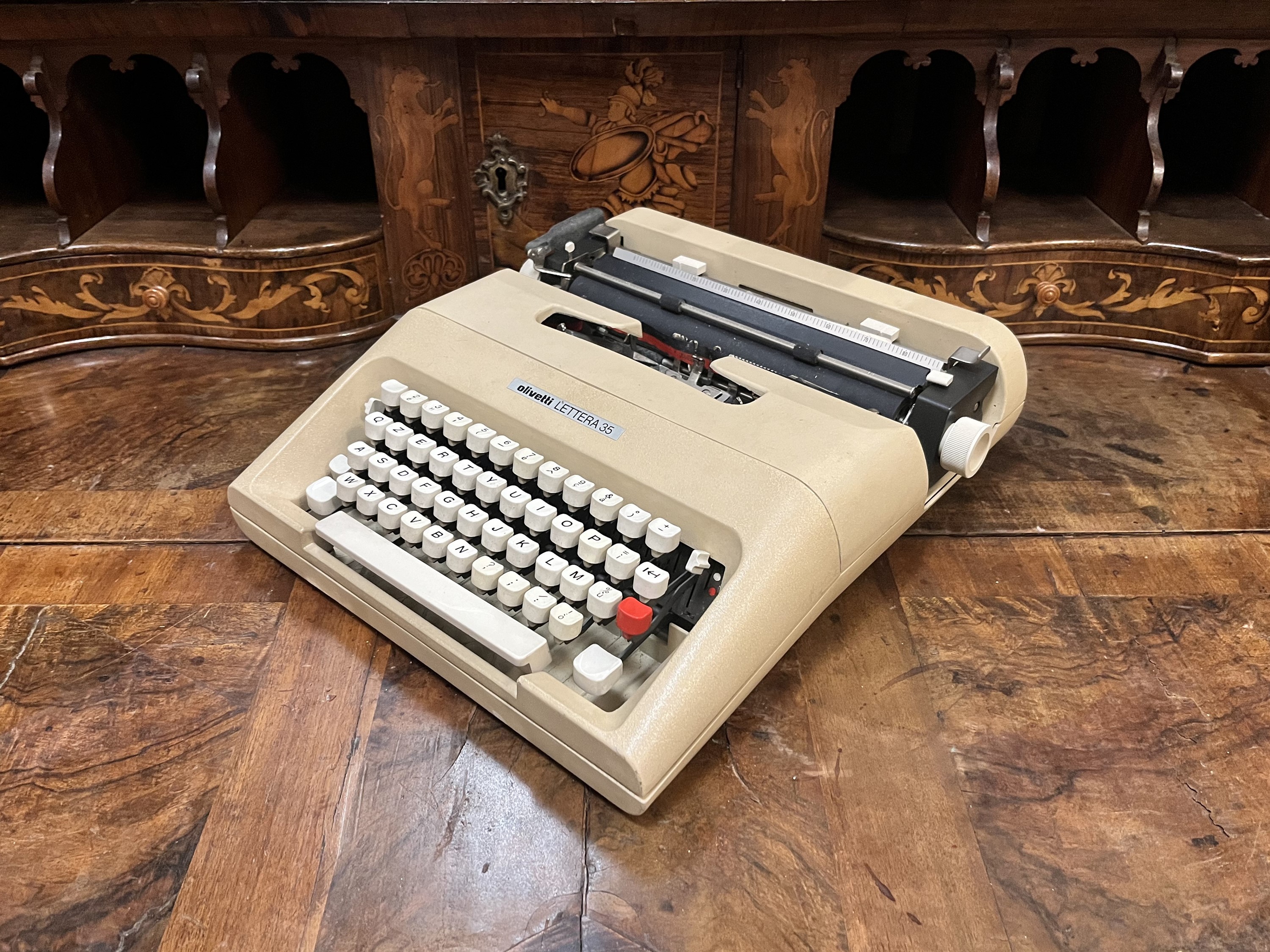 Macchina da Scrivere Lettera 35, Olivetti