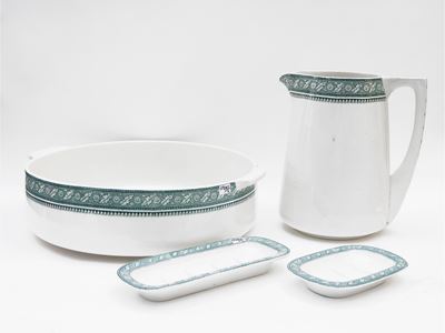 Set da Toilette in Ceramica, Società Ceramica Richard