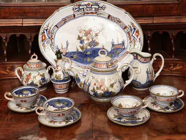 Servizio da tè in ceramica policroma di Faenza