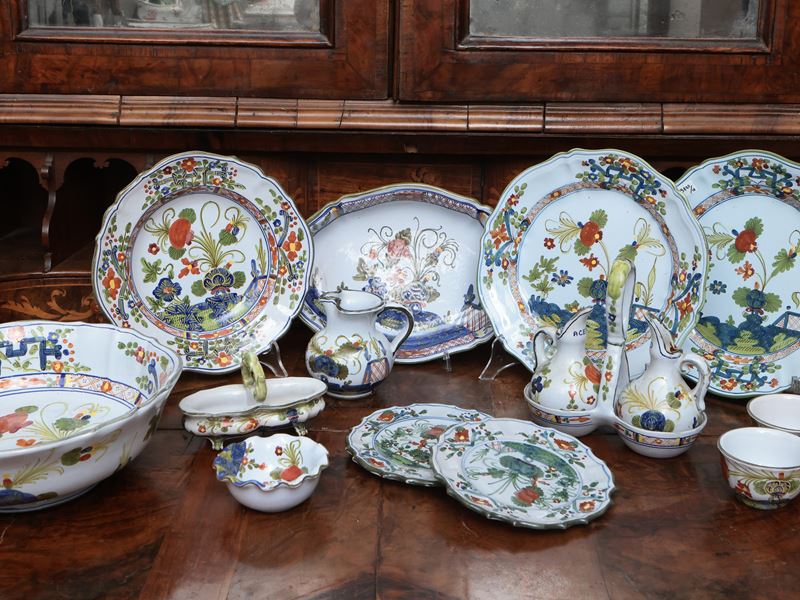 Assortimento di Accessori per la Tavola in Ceramica, Faenza