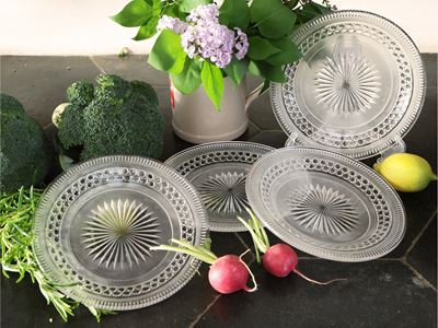 Serie di Dieci Piattini da Dolce in Vetro Pressato, Baccarat