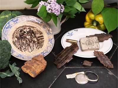 Militaria