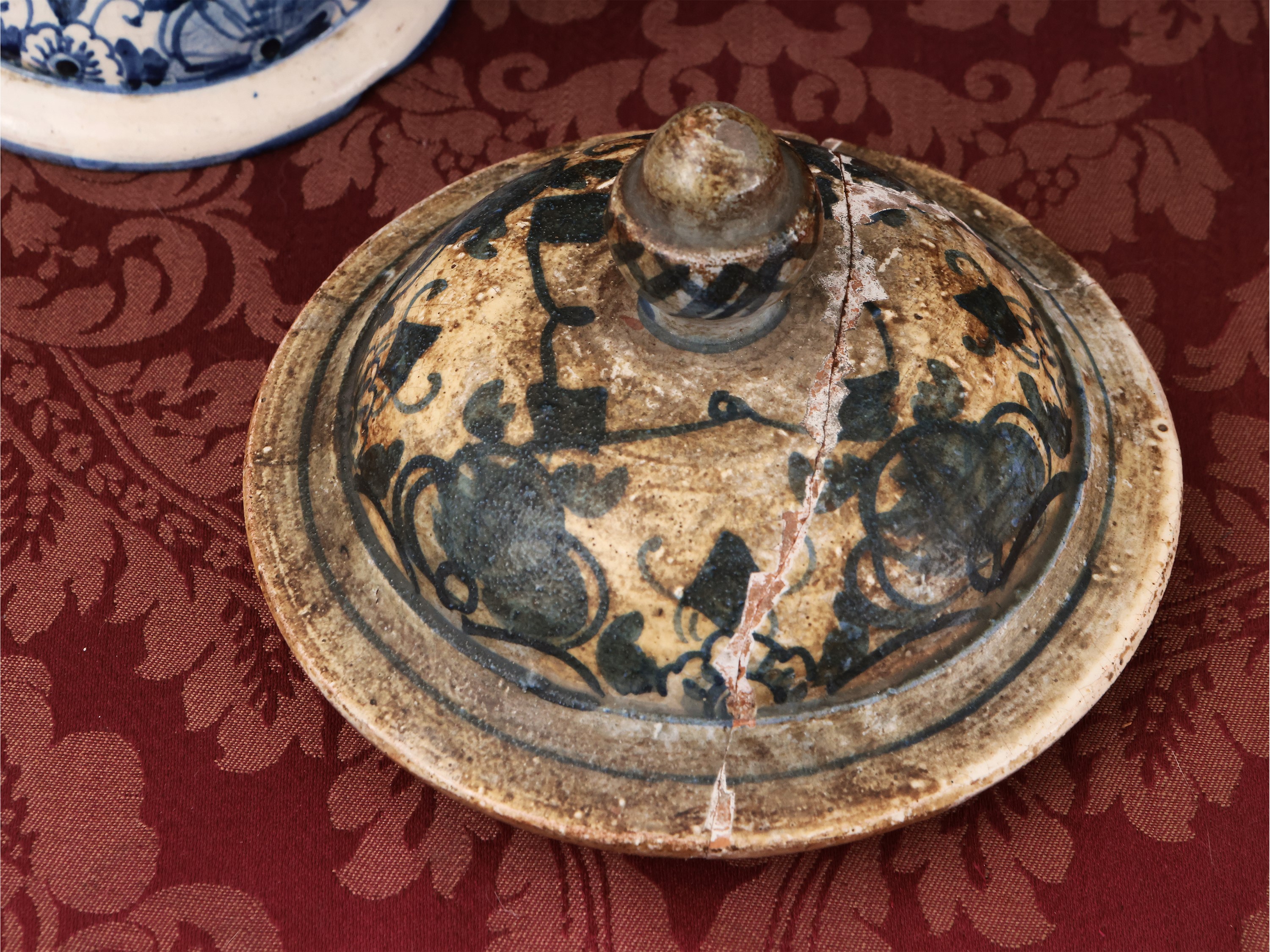 Lotto di Accessori in Ceramica e Maiolica