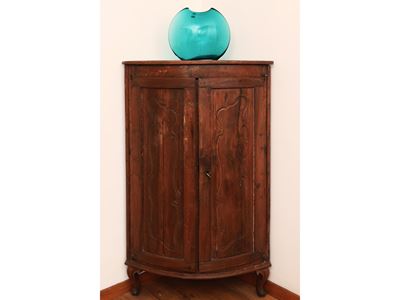 Piccola Angoliera in Legno Tenero