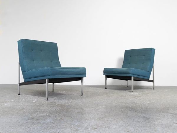 Pair of armchairs, by Florence Knoll, Parallel Bar model