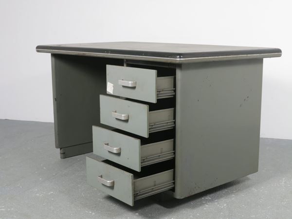 Metal desk, Gio Ponti for Antonio Parma Saronno