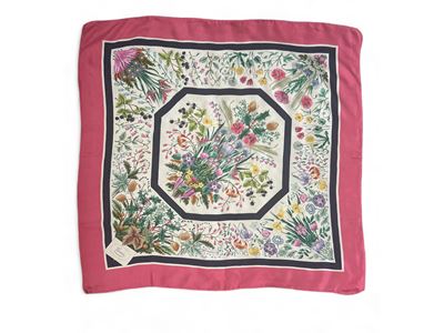 Gucci, Foulard in Seta "flora" di Vittorio Accornero