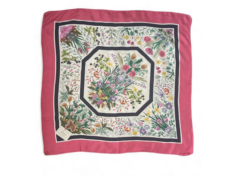 Gucci, Foulard in Seta "flora" di Vittorio Accornero