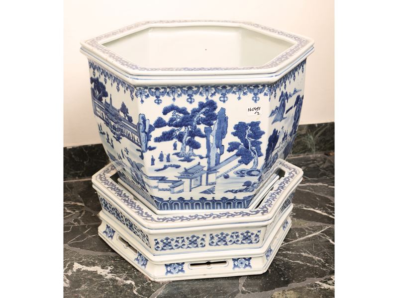 Coppia di Portavasi in Porcellana, Cina XX Secolo