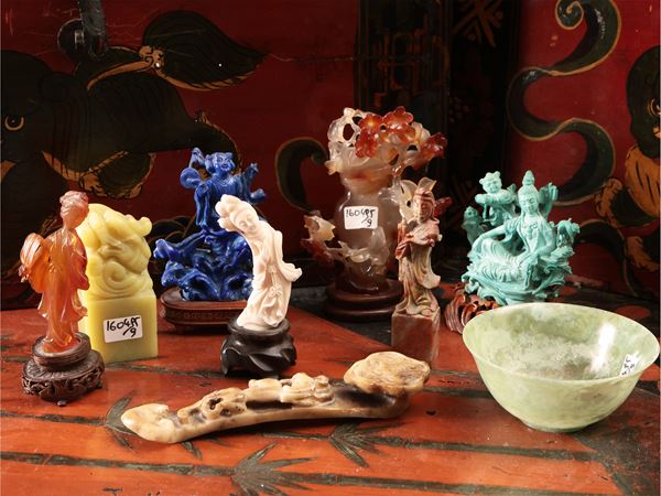 Miscellany of small oriental groups in semi-precious stones