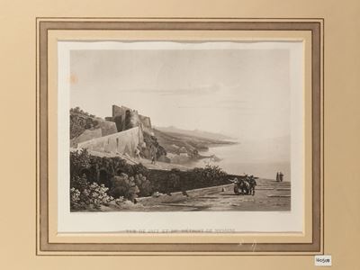 Vue De Jaci Et Du Détroit De Messine