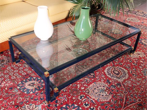 Modern style coffee table