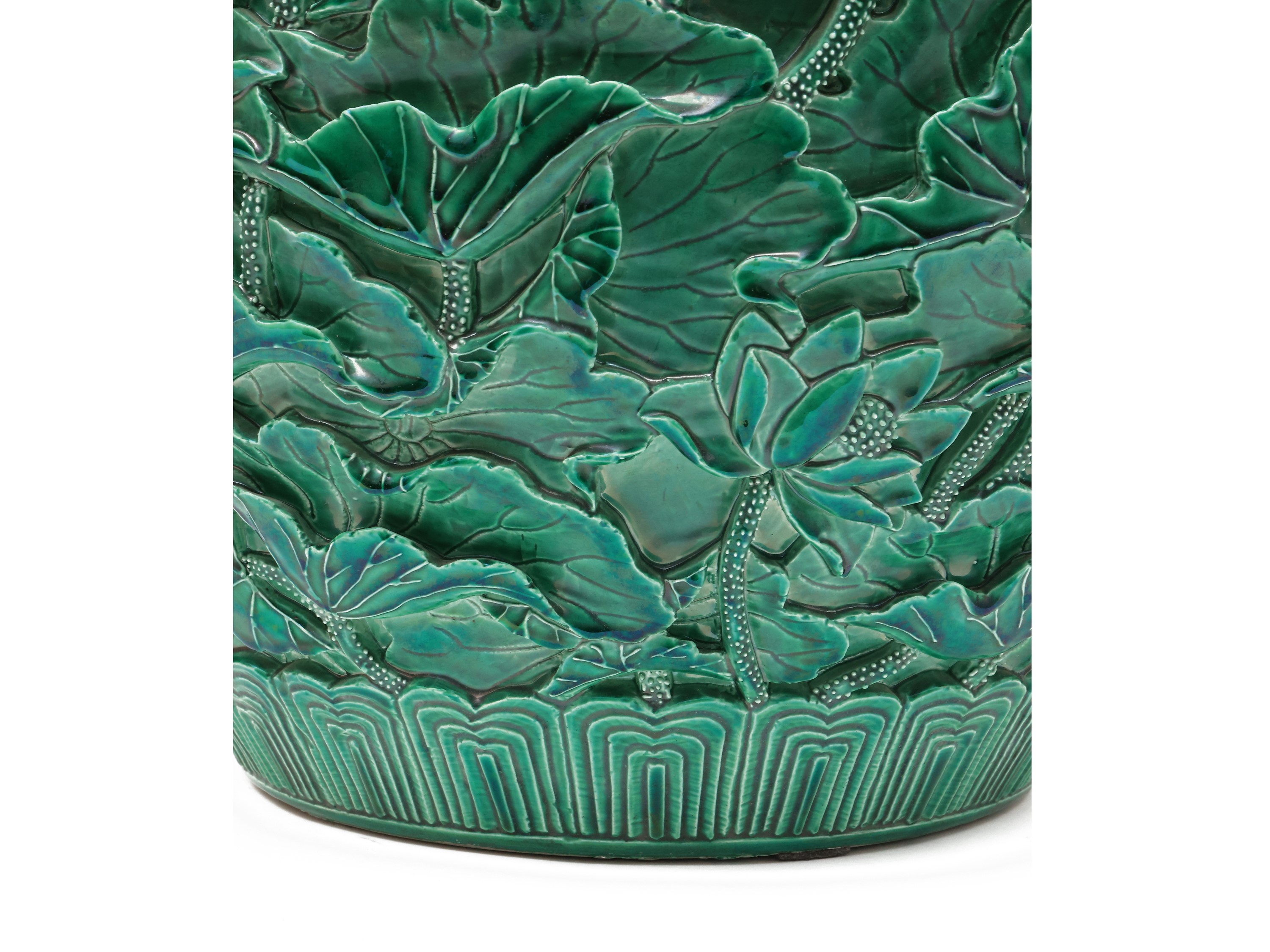 Grande Vaso a Bulbo in Ceramica Invetriata Verde Smeraldo