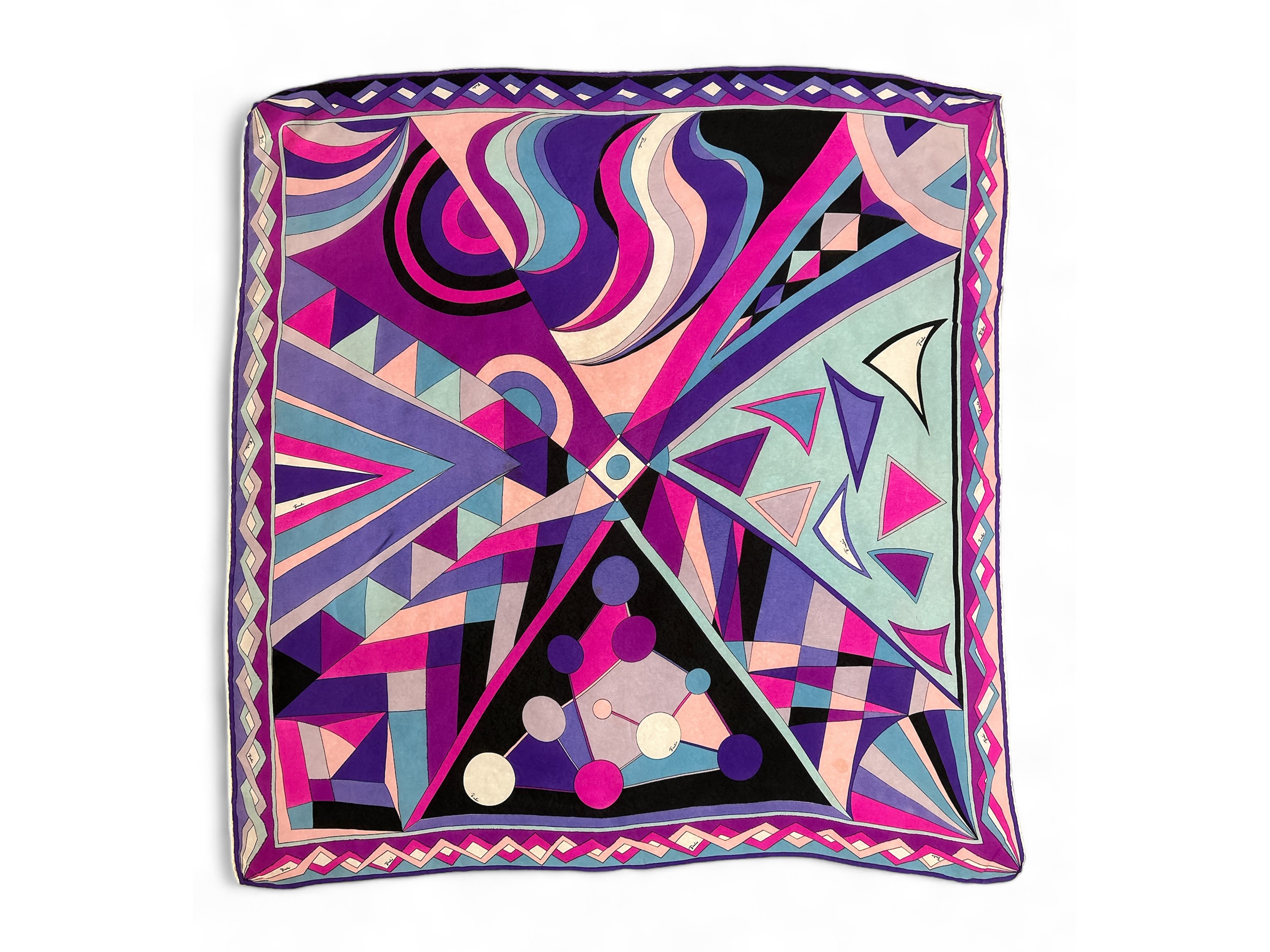 まあ太郎EMILIO PUCCI　FIRENZE ウール＆カシミヤ混 Emilio Pucci, Two silk scarves - Auction Vintagemania - Maison