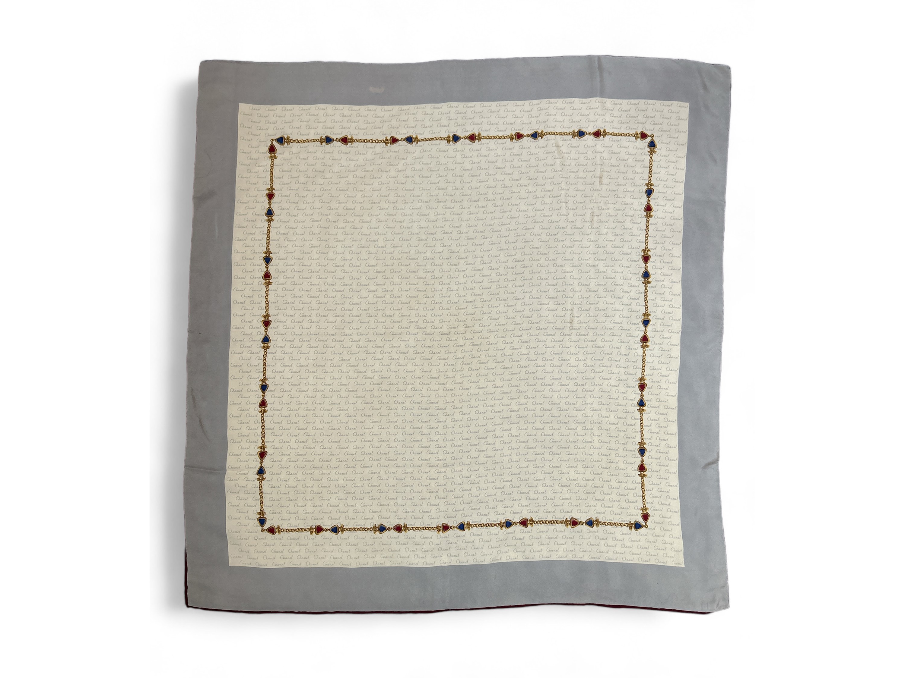 Chanel, Due Foulard in Seta