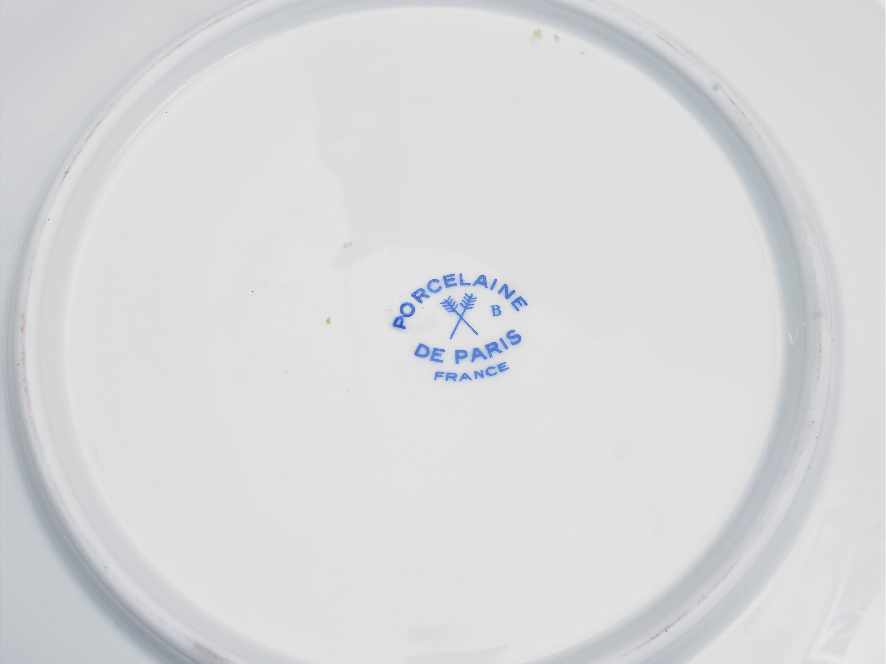 Serie di Sei Piattini da Frutta in Porcellana, Porcelain De Paris