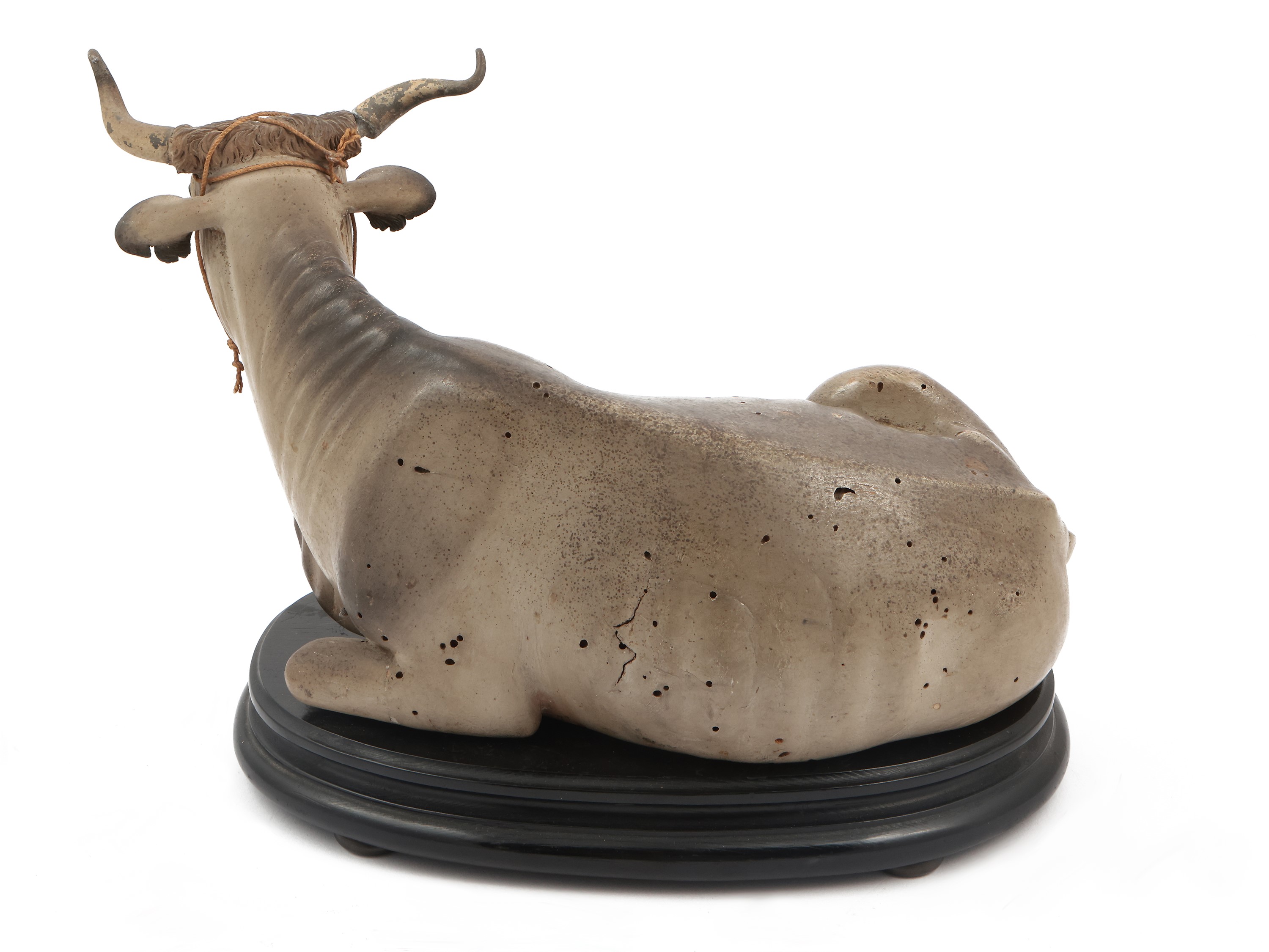 Bue da Presepe in Legno Laccato
