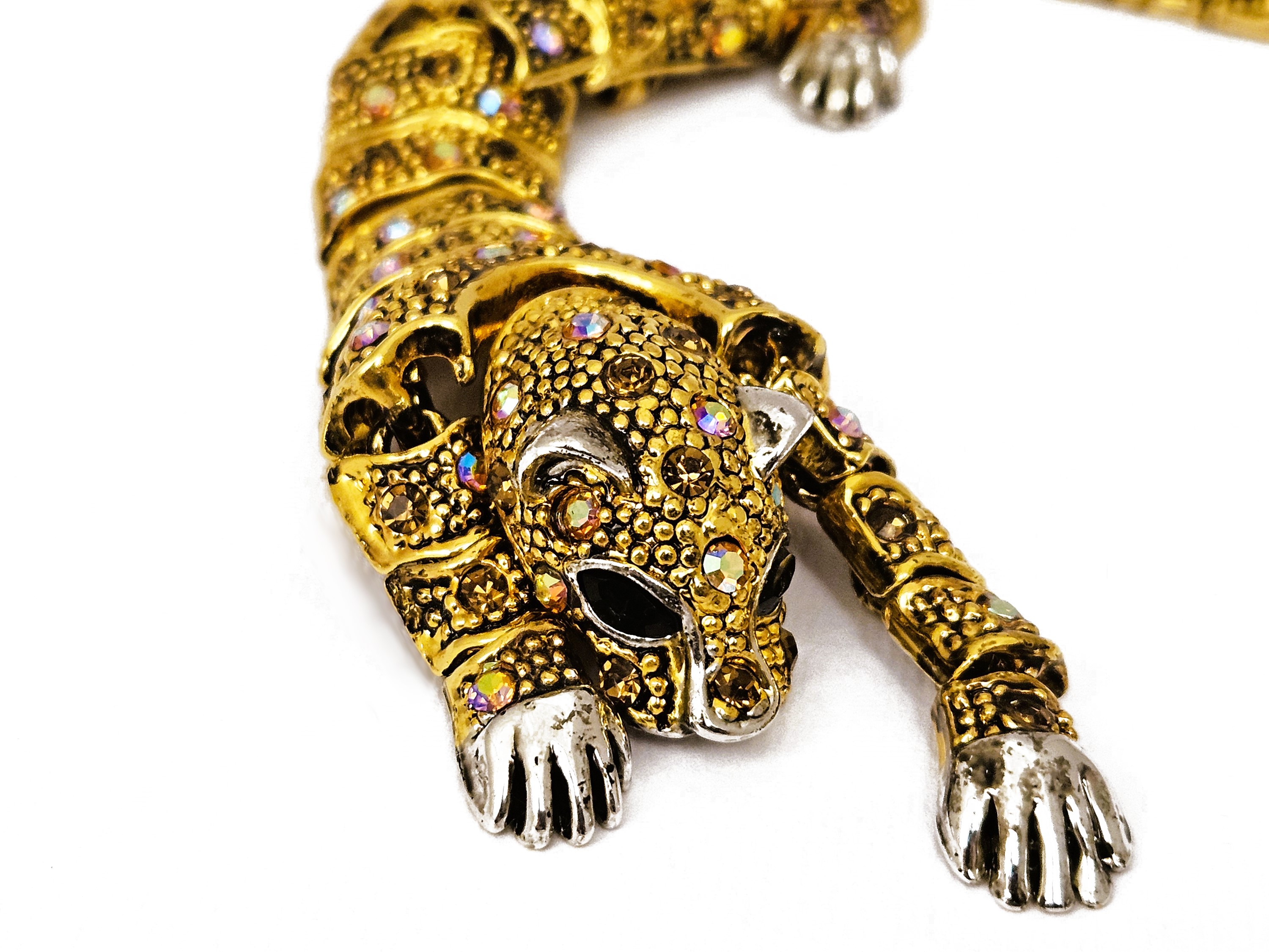 Spilla Animalier a Forma di Pantera