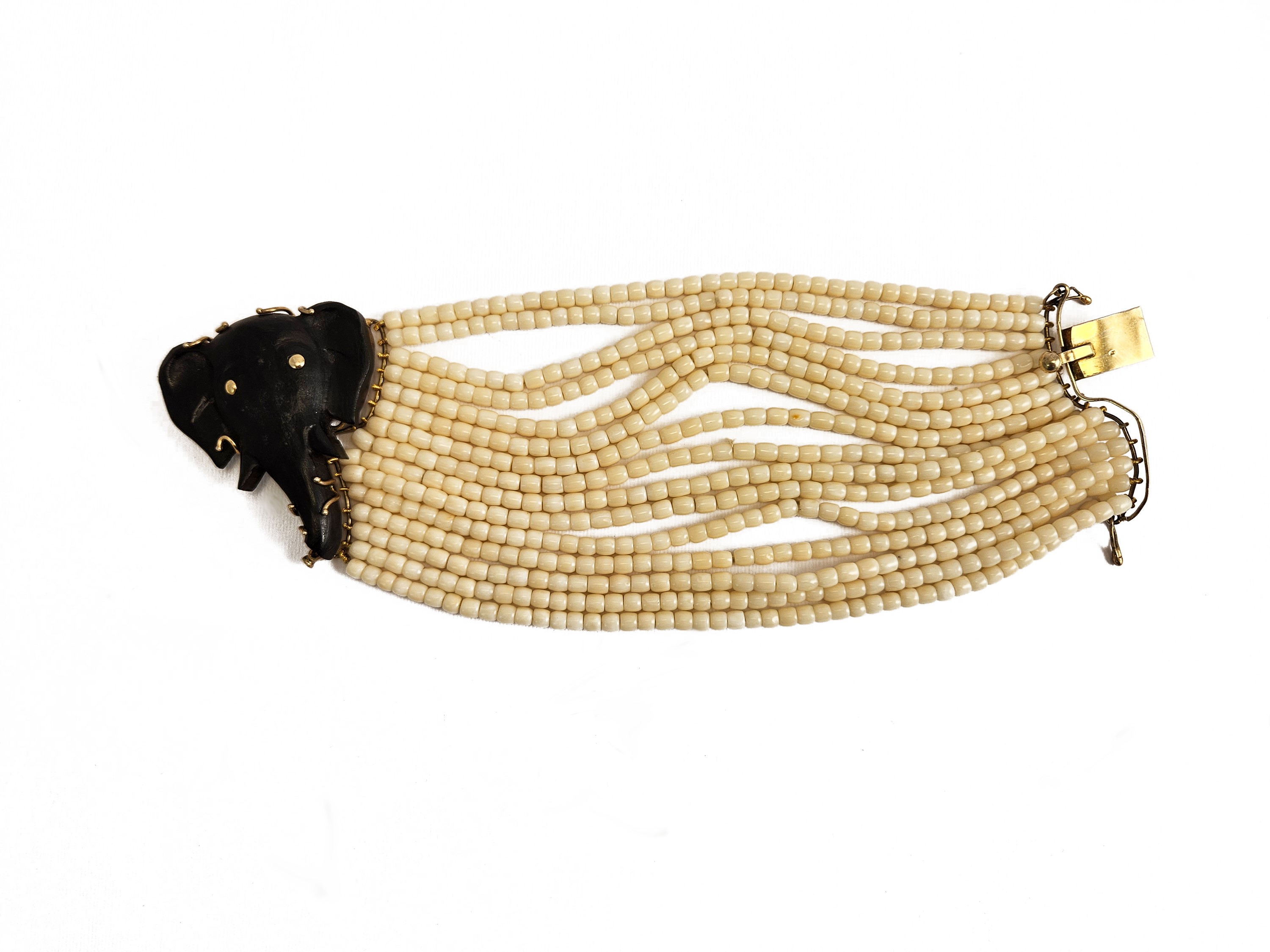 Bracciale Multifilo in Corallo Bianco