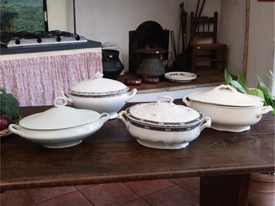Quattro Zuppiere in Porcellana, Richard Ginori e Laveno