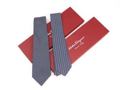 Salvatore Ferragamo, Due Cravatte