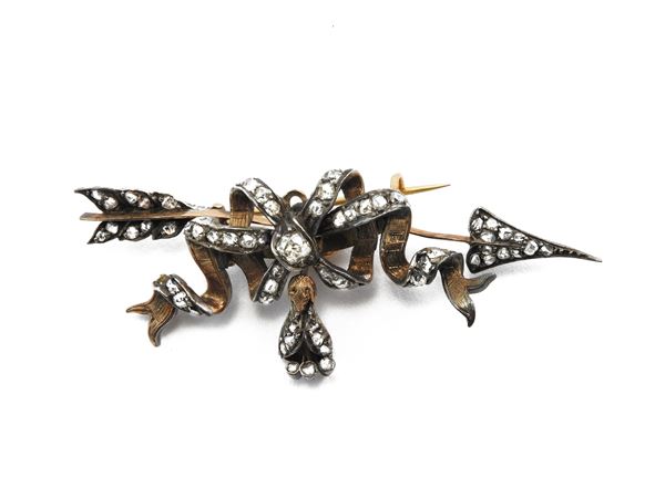 Low title gold and silve detachable pendant brooch with diamonds
