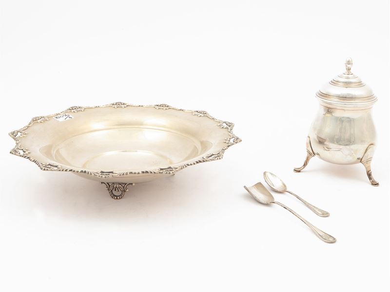 Due Accessori per la Tavola in Argento