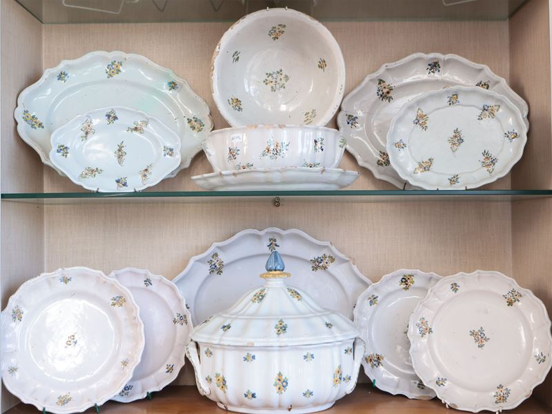 Servizio di Piatti in Maiolica, Empoli, XVIII/XIX Secolo