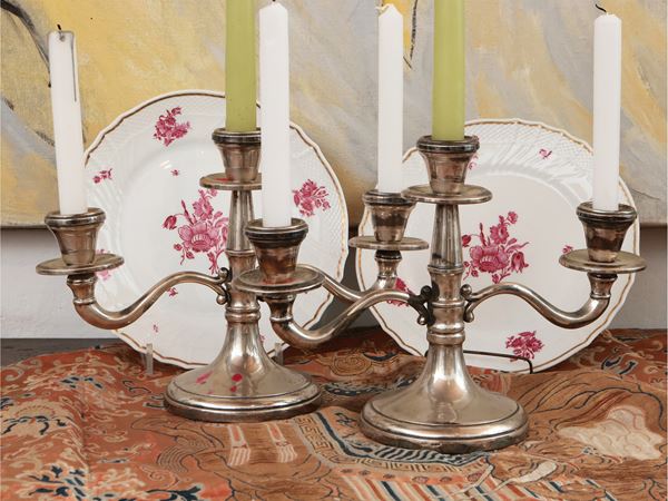 Coppia di candelabri in argento