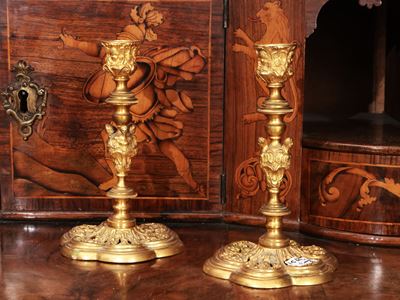 Coppia di Candelieri in Bronzo Dorato