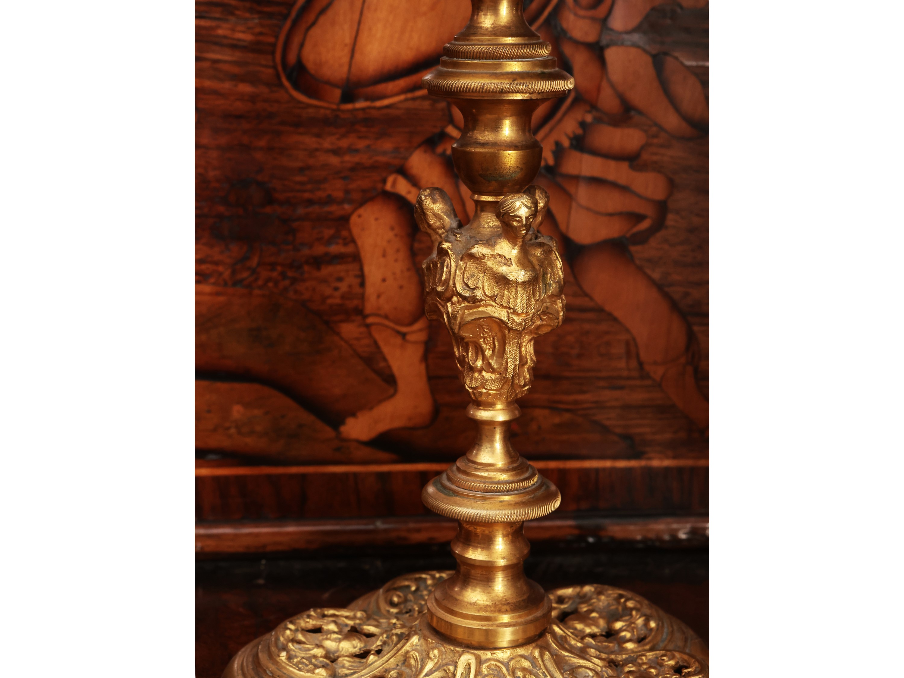 Coppia di Candelieri in Bronzo Dorato