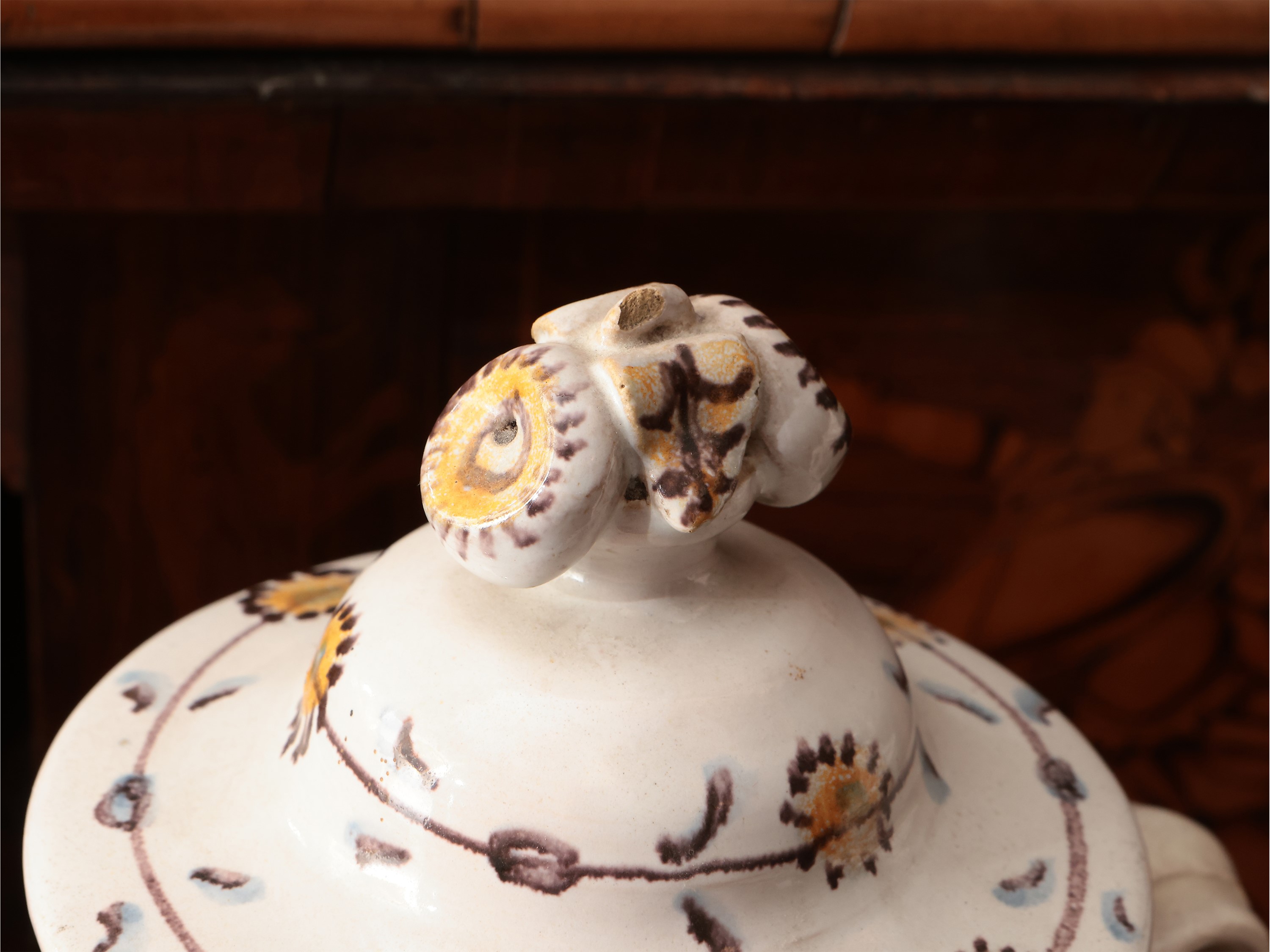 Coppia di Ciarle in Maiolica