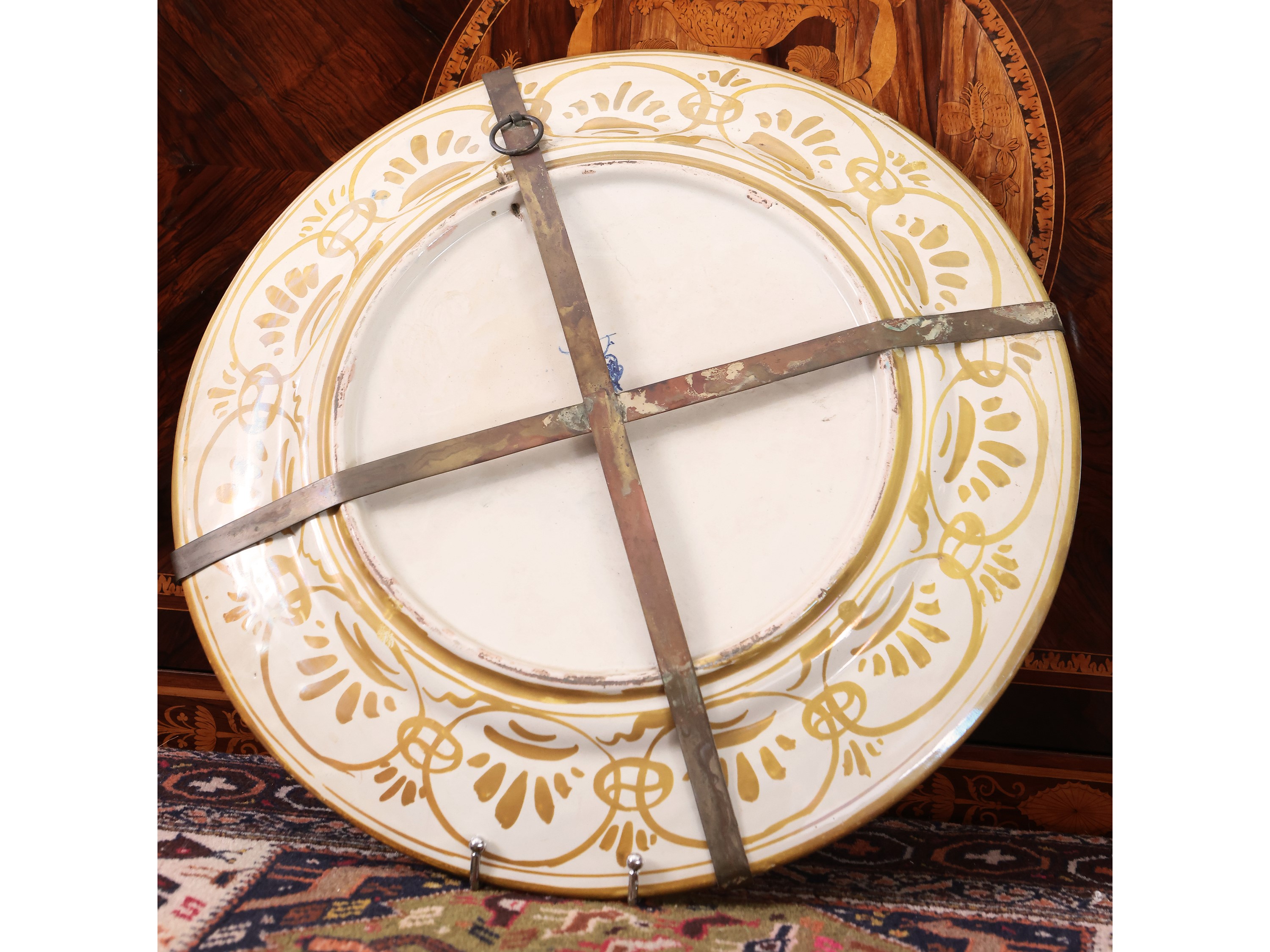 Piatto da parata in terracotta invetriata, Cantagalli