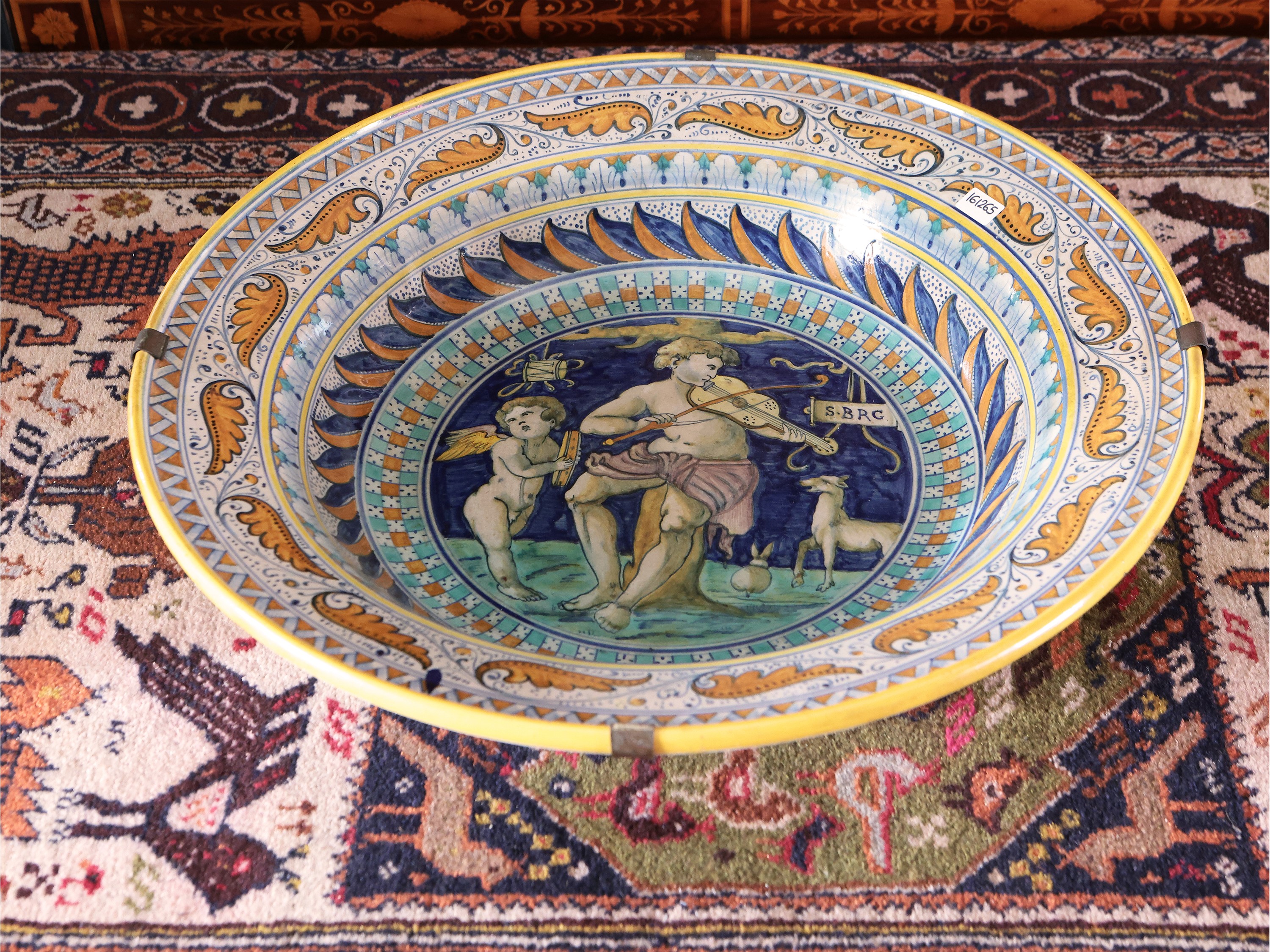 Piatto da parata in terracotta invetriata, Cantagalli