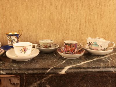 Collezione di Tazzine D'epoca in Porcellana