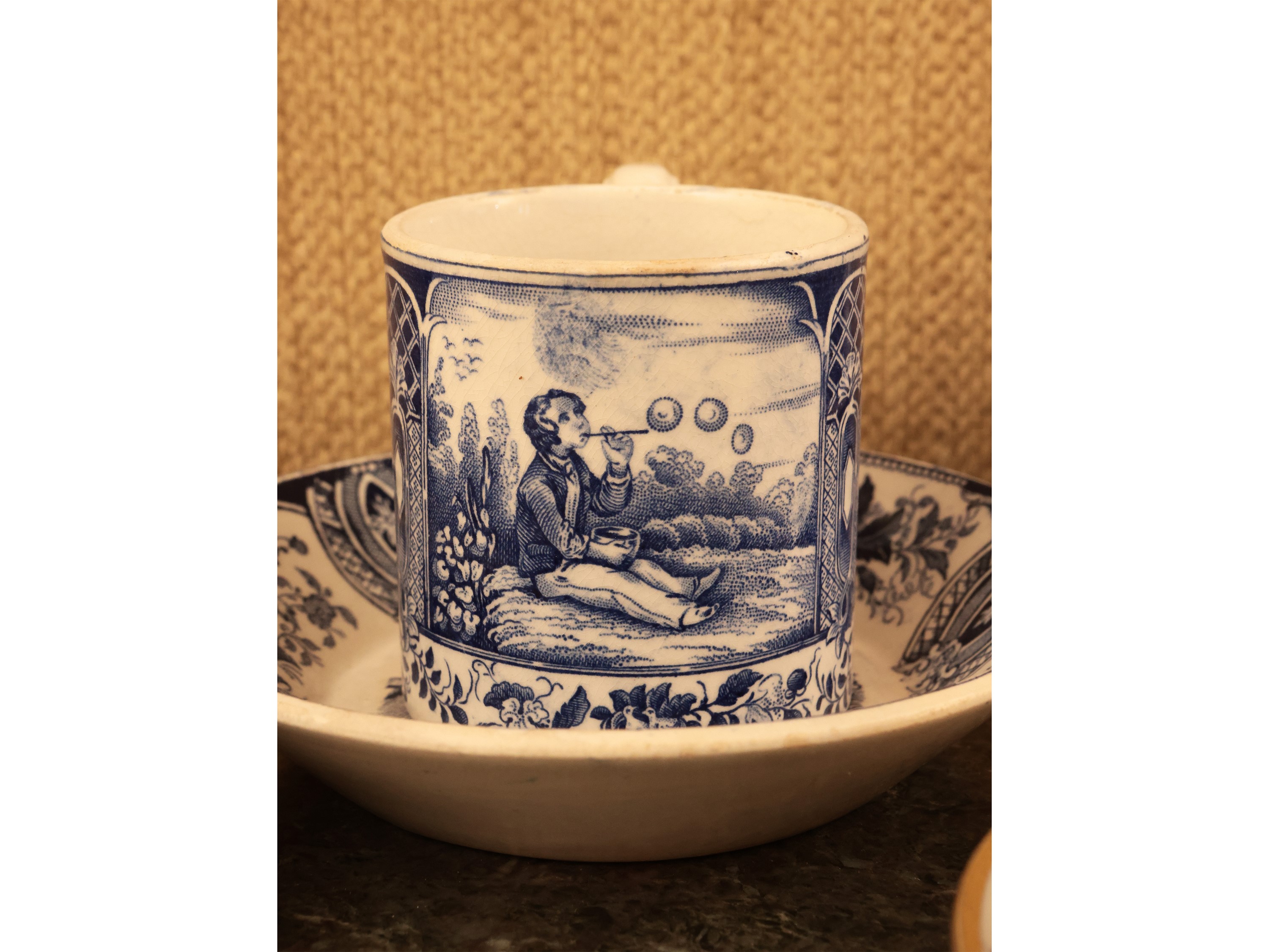 Collezione di Tazzine D'epoca in Porcellana