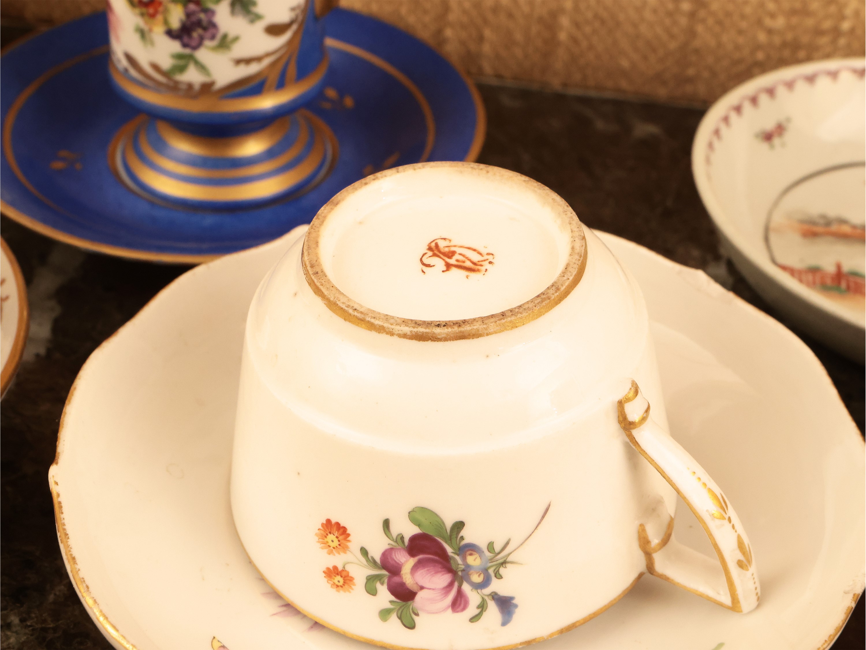 Collezione di Tazzine D'epoca in Porcellana