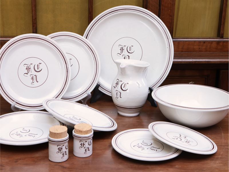 Grande Servito di Piatti per Cene All'aperto in Ceramica