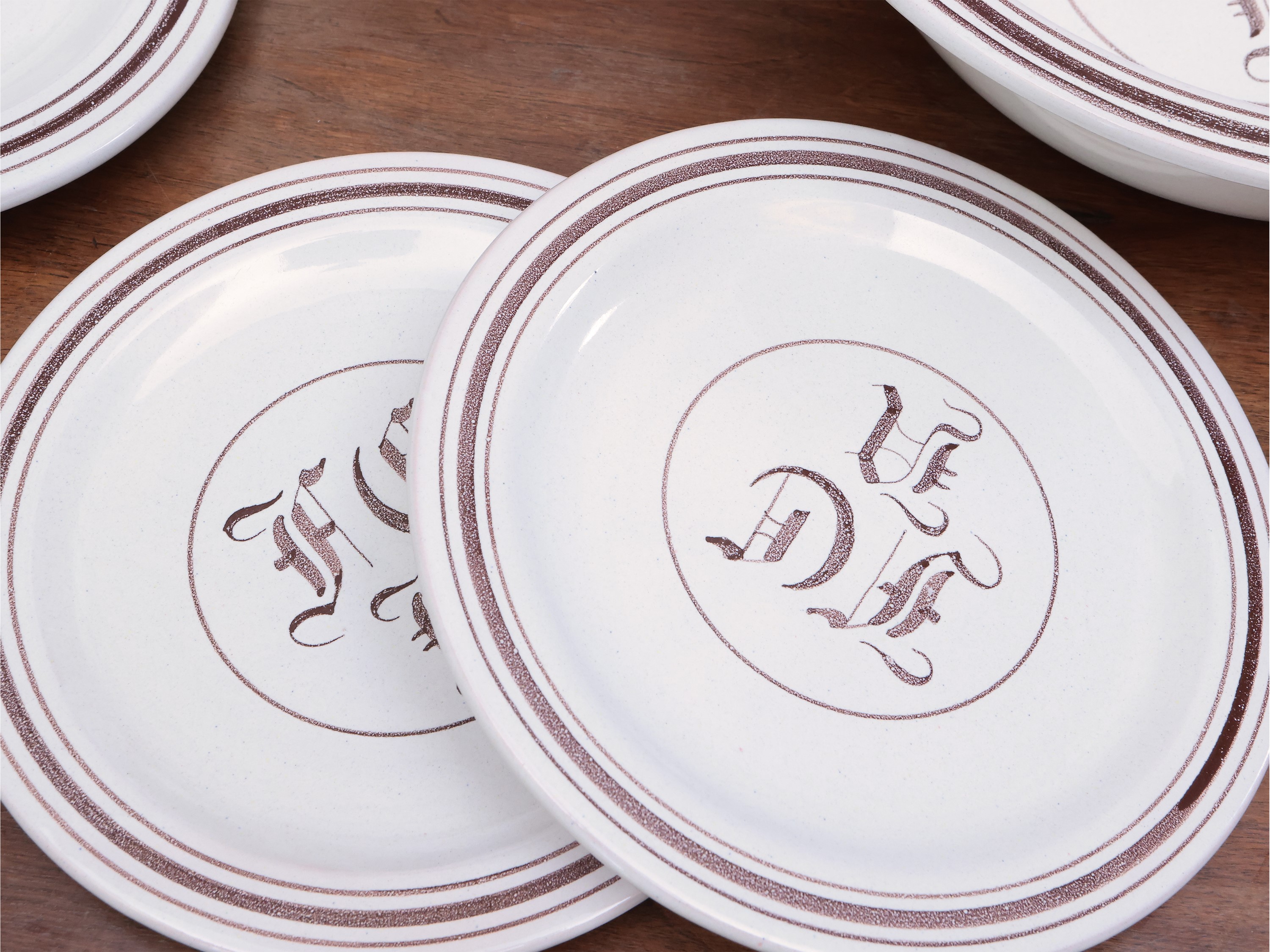 Grande Servito di Piatti per Cene All'aperto in Ceramica