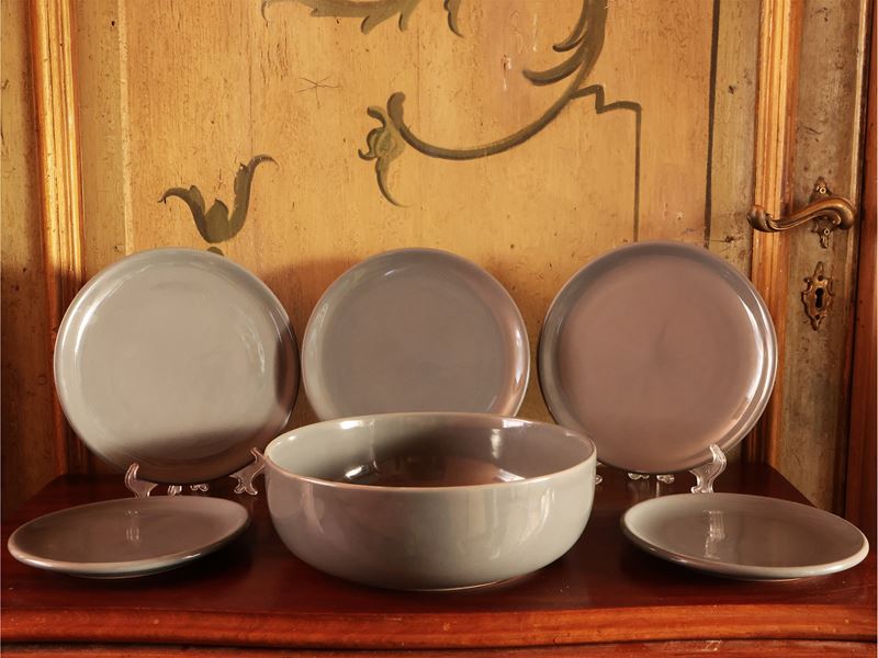 Servito di Piatti in Ceramica Smaltata, Cerasarda