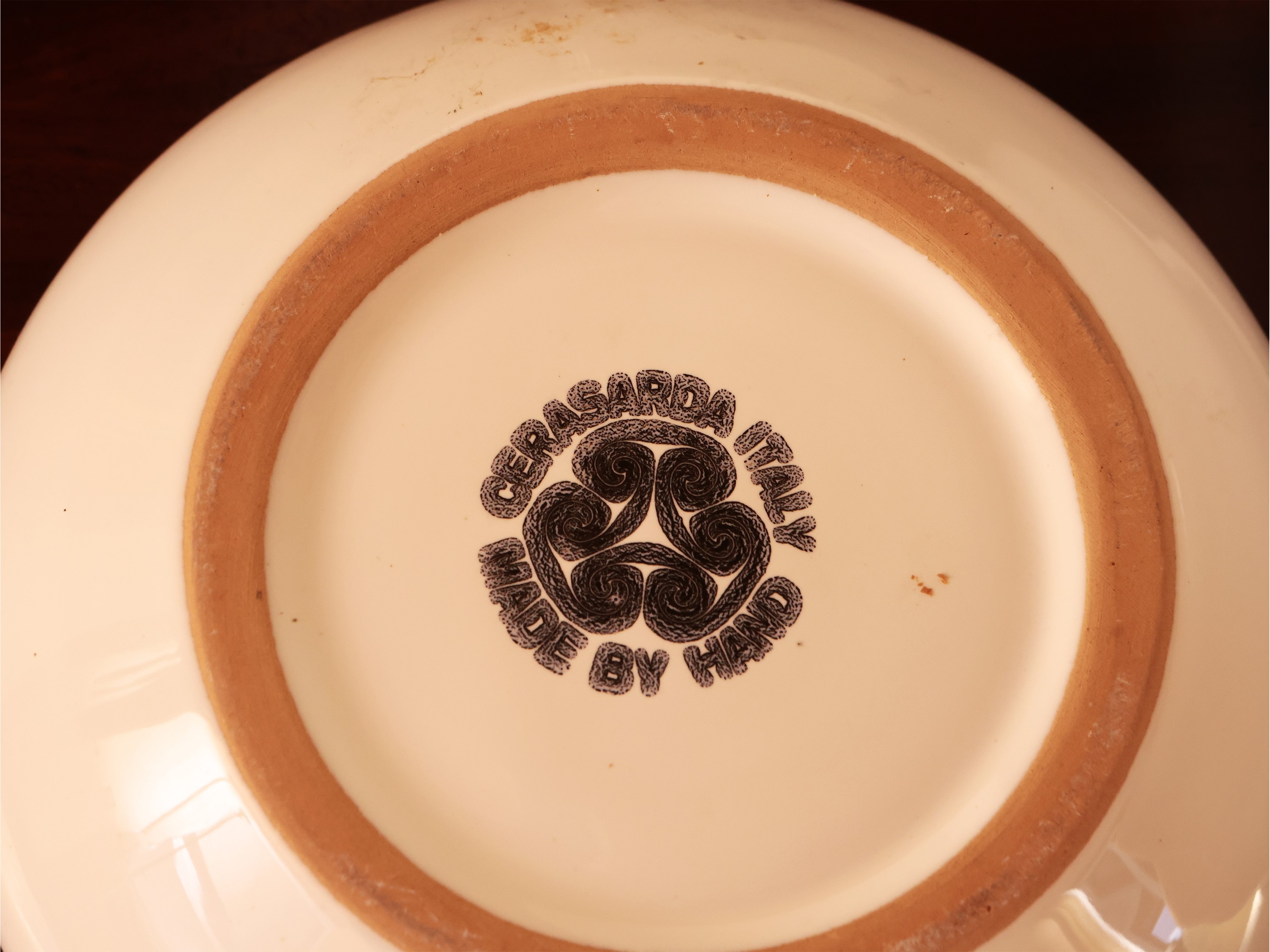 Servito di Piatti in Ceramica Smaltata, Cerasarda