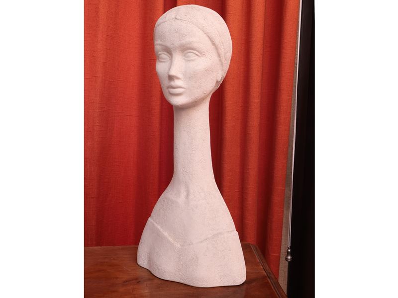Grande Busto Femmile in Ceramica