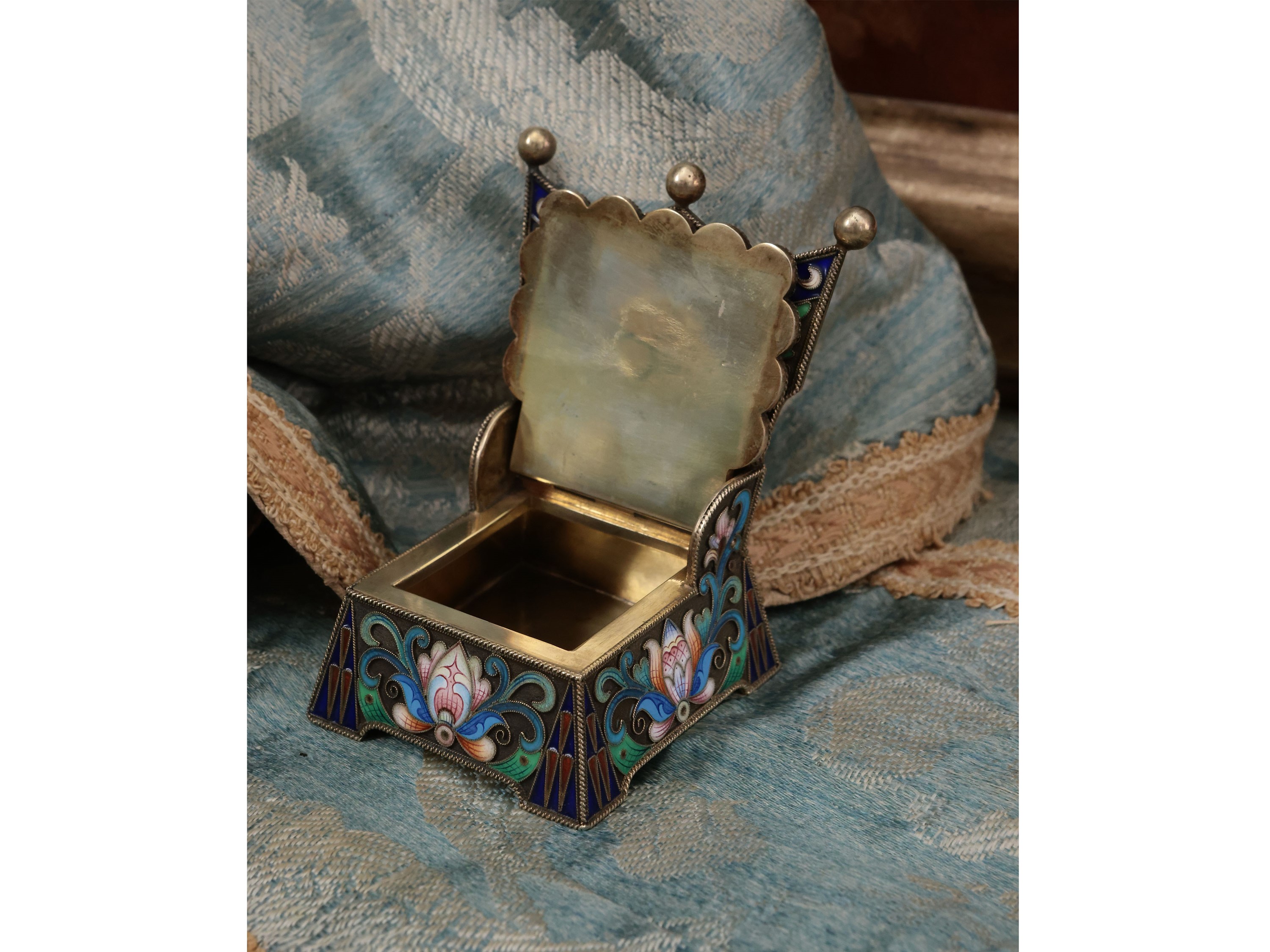 Saliera in Argento Vermeil e Smalti Cloisonné, Fied Ruch