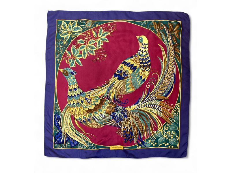 Salvatore Ferragamo, Foulard in Seta