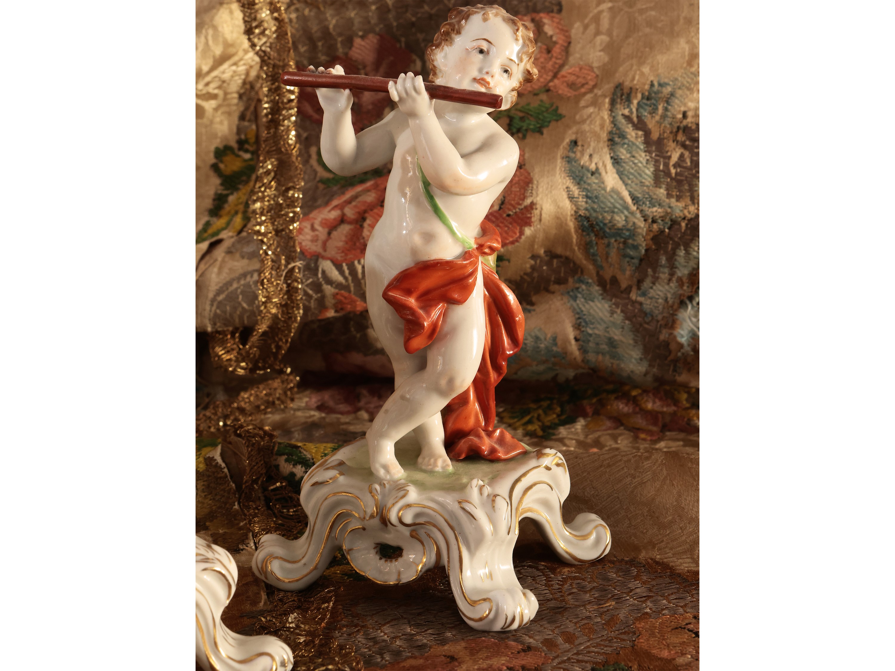Quattro Figure in Porcellana Policroma