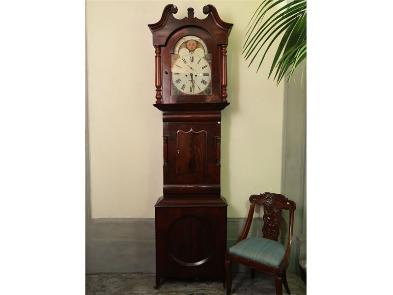 Orologio a Torre in Piuma di Mogano