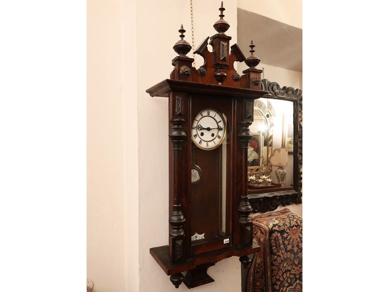 Orologio Pensile a Pendolo in Noce