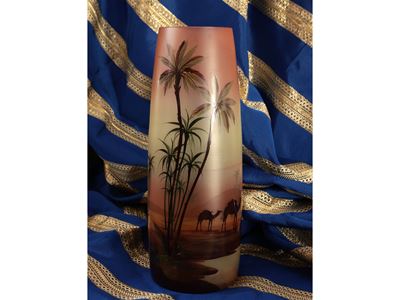 Vaso in Vetro Decorato a Smalto